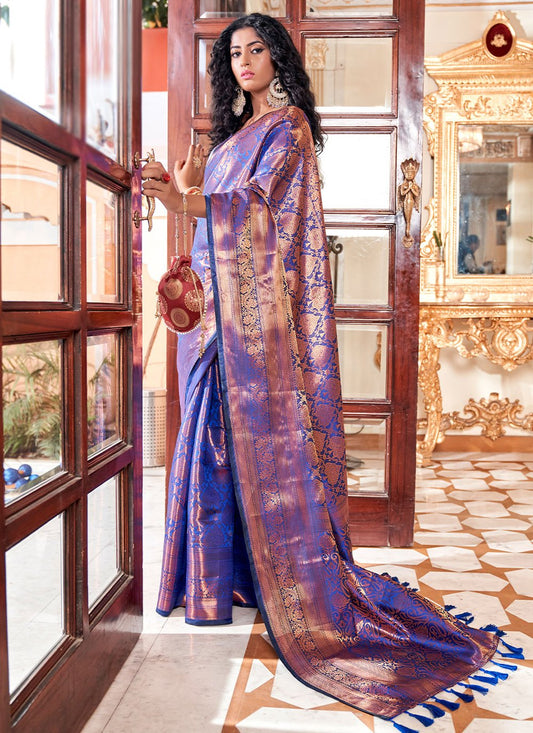 Trendy Saree Kanjivaram Silk Blue Weaving Saree