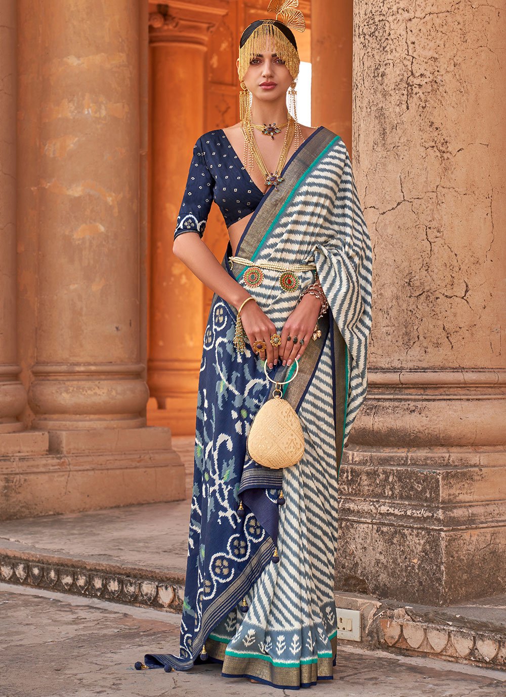 Trendy Saree Silk Blue Patola Print Saree