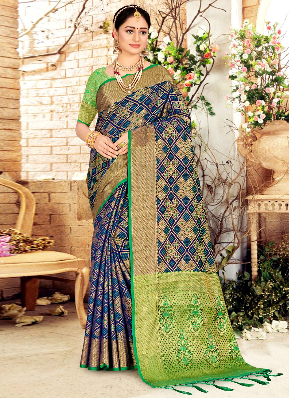 Traditional Saree Silk Blue Weaving Saree