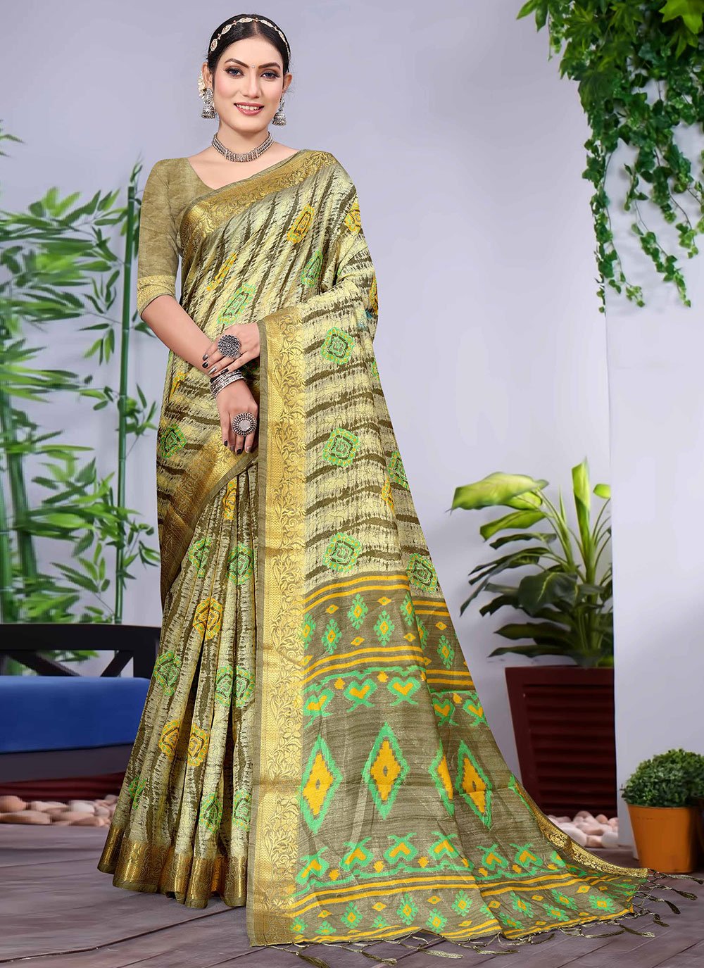 Trendy Saree Banarasi Silk Green Patch Border Saree