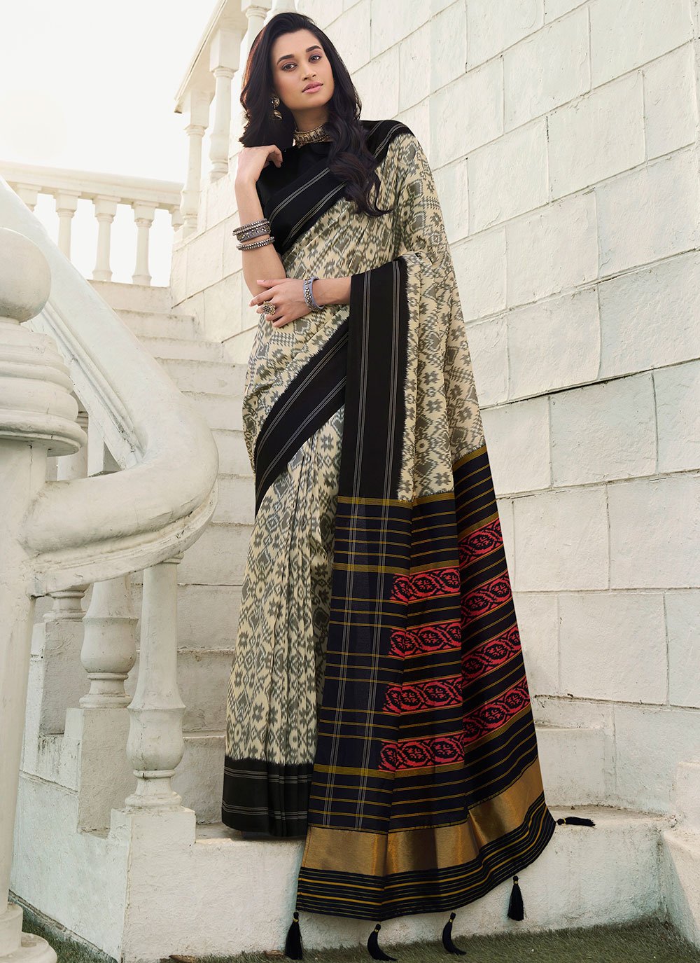 Trendy Saree Silk Black Cream Digital Print Saree