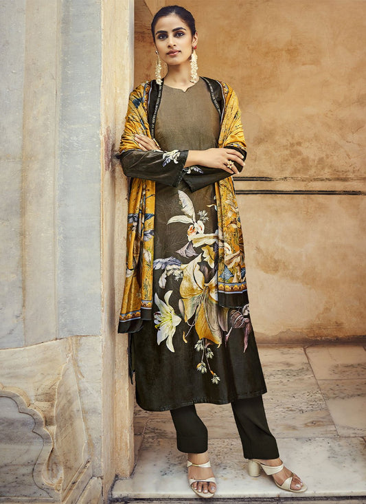 Trendy Suit Velvet Brown Digital Print Salwar Kameez