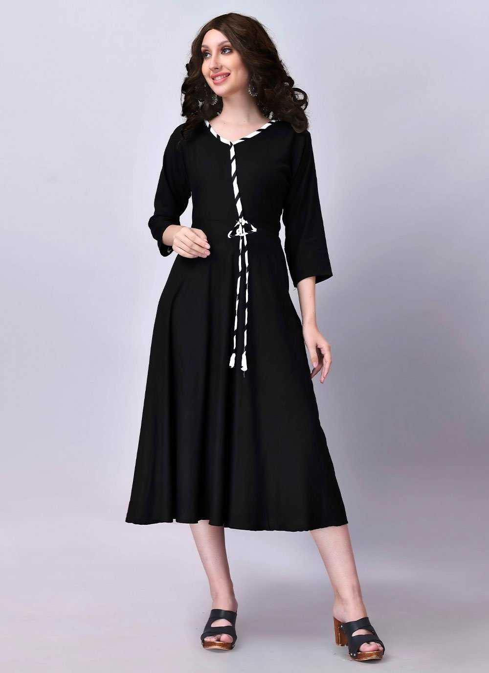 Casual Kurti Rayon Viscose Black Plain Kurtis