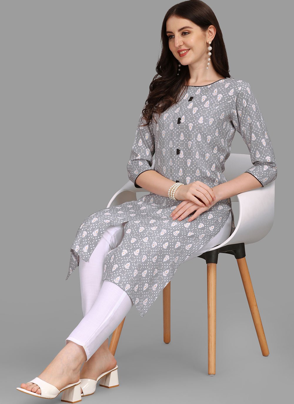 Casual Kurti Rayon Grey Print Kurtis