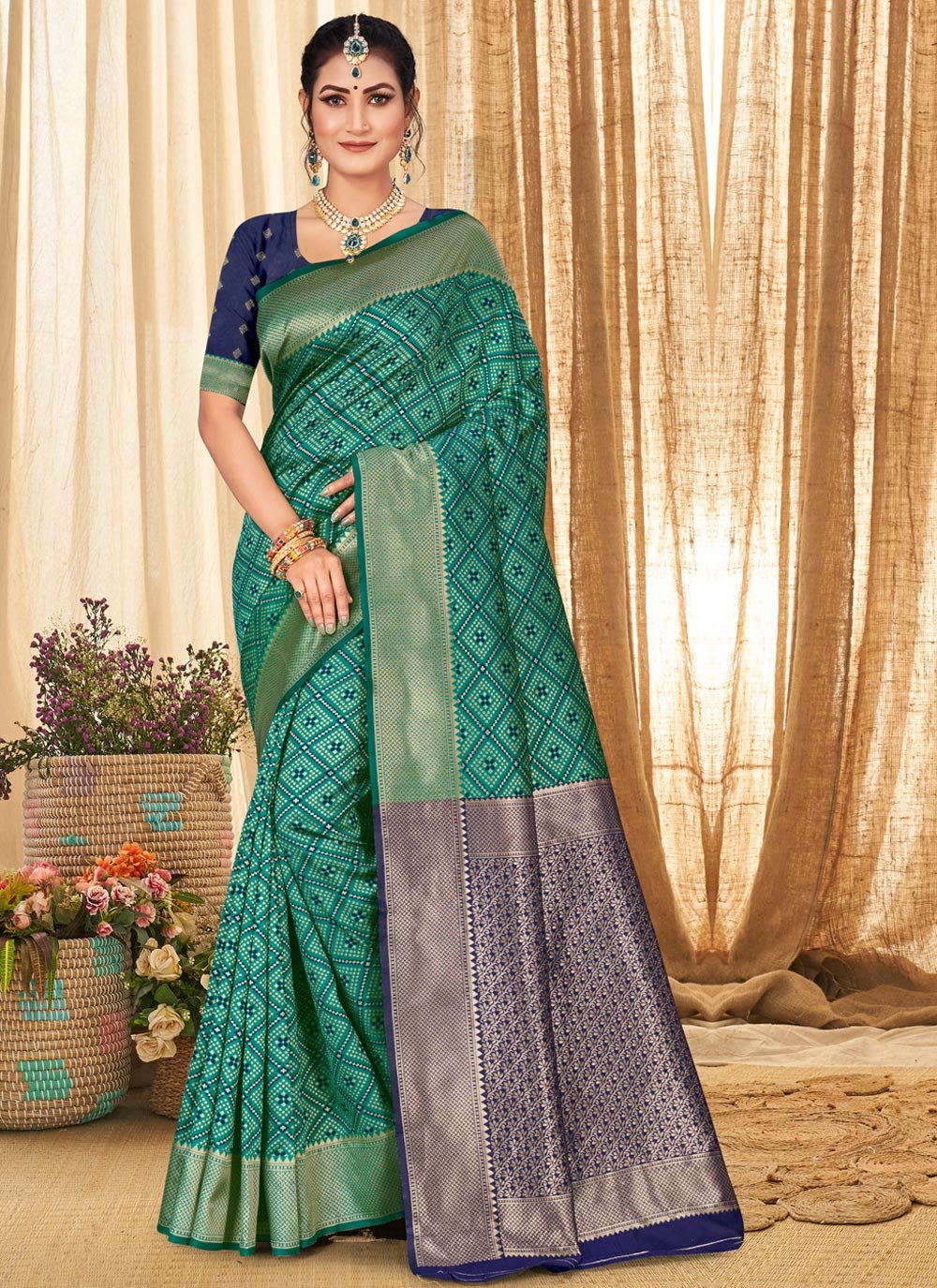 Casual Silk Green Weaving Saree