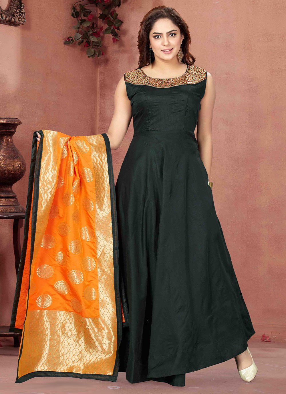 Salwar Suit Chanderi Silk Green Hand Work Salwar Kameez