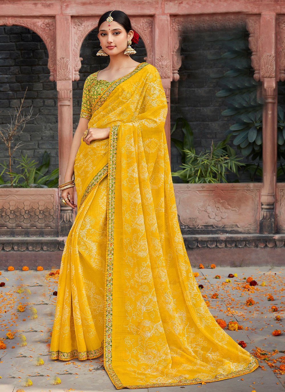 Trendy Saree Chiffon Yellow Digital Print Saree