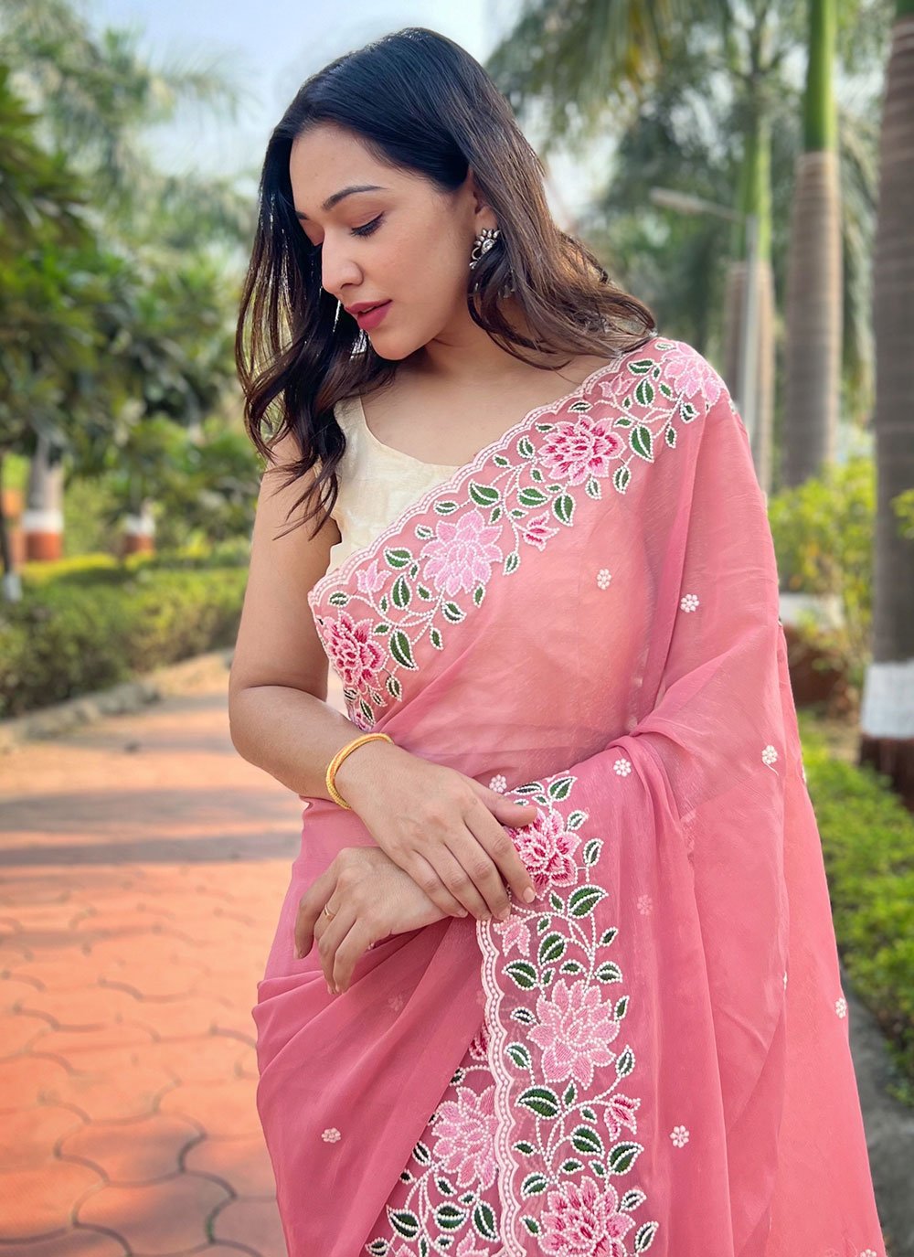 Classic Chiffon Shimmer Pink Cut Work Saree