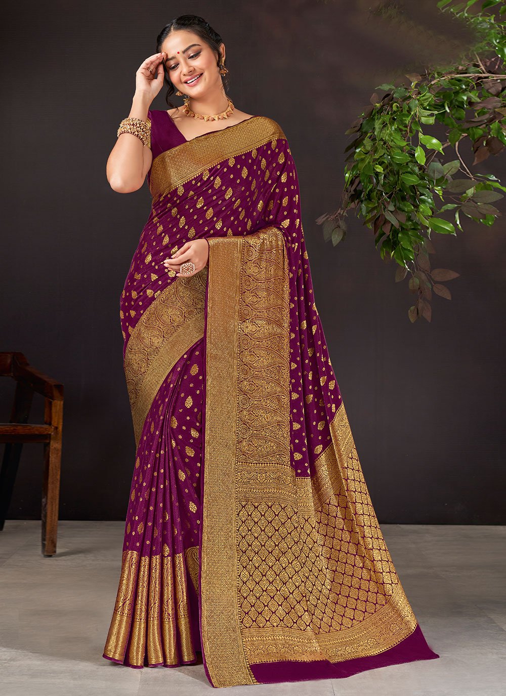 Trendy Saree Chiffon Viscose Purple Weaving Saree