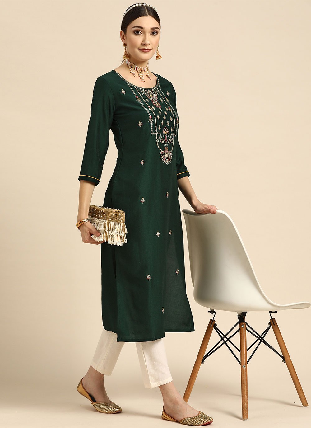 Casual Kurti Chinon Green Embroidered Kurtis