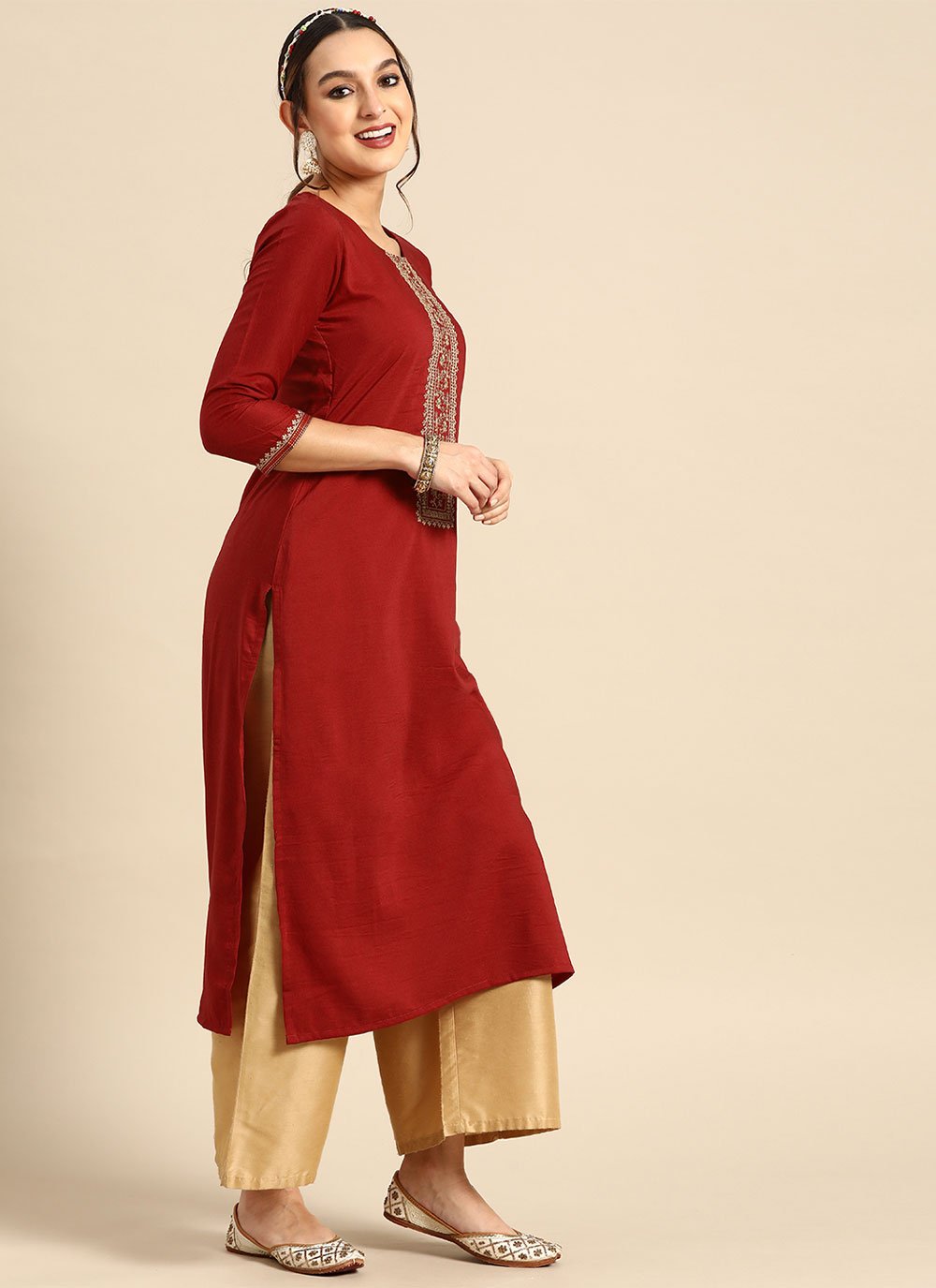 Casual Kurti Chinon Maroon Embroidered Kurtis