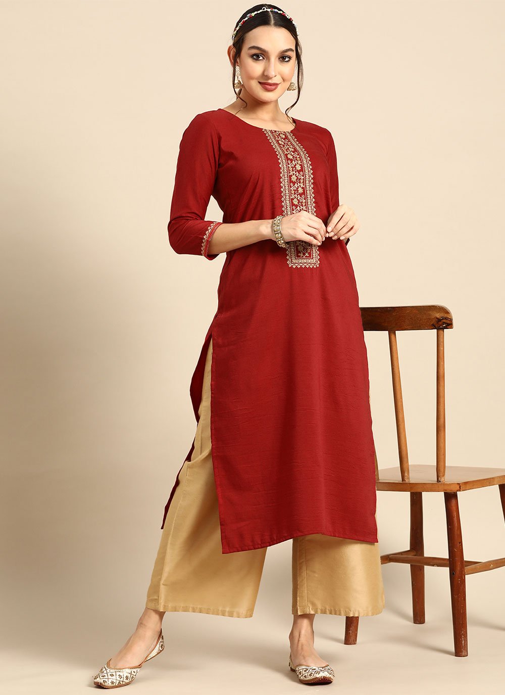 Casual Kurti Chinon Maroon Embroidered Kurtis