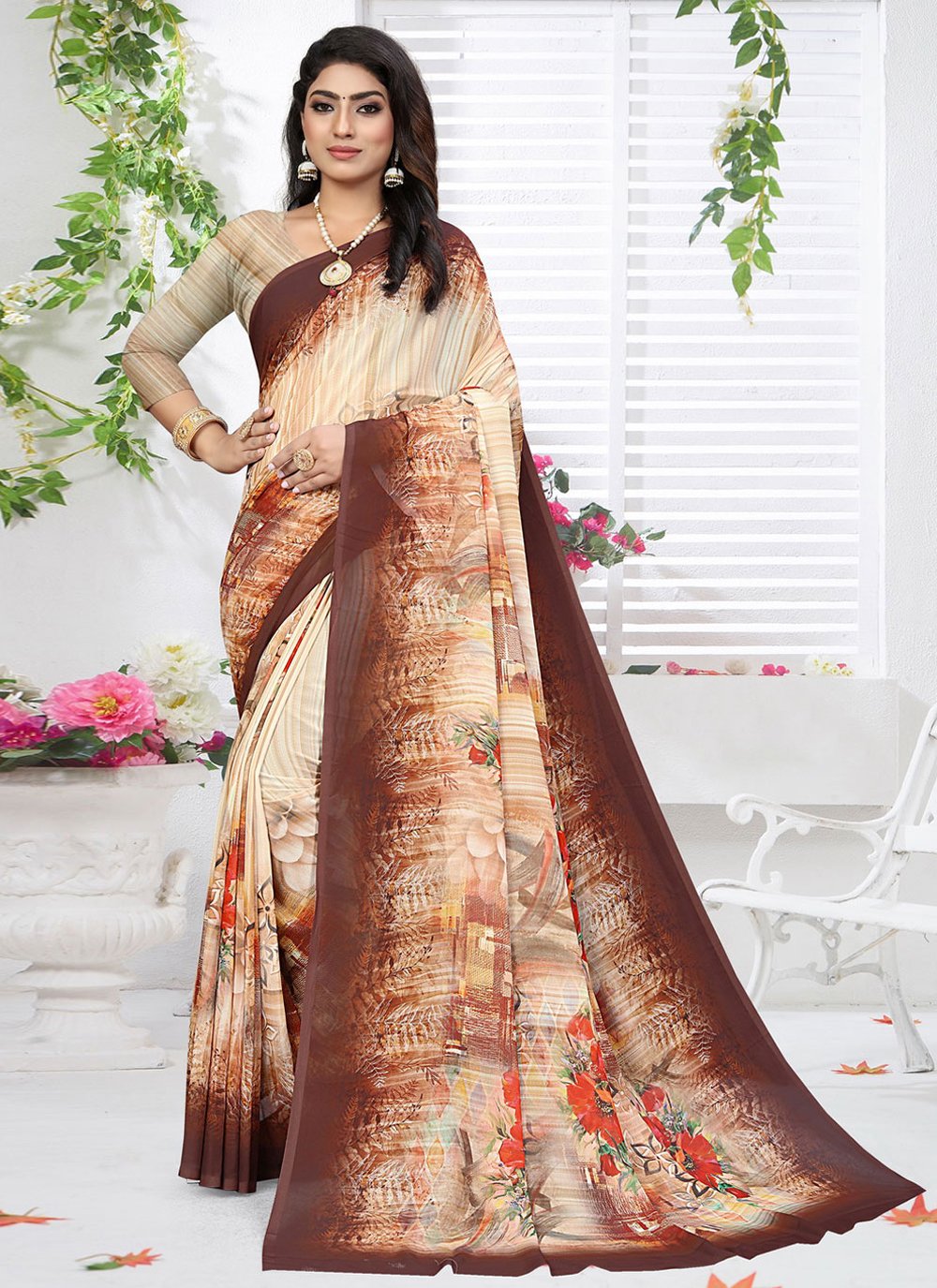 Contemporary Weight Less Cream Digital Print Saree