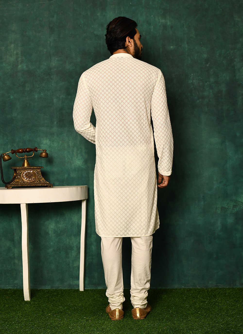 Kurta Pyjama Cotton Off White Chikankari Work Mens