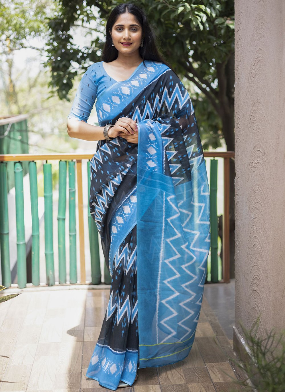 Trendy Saree Cotton Blue Digital Print Saree