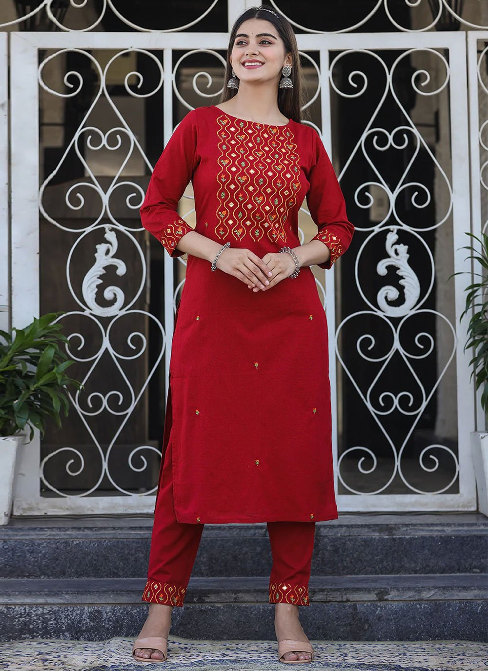 Casual Kurti Cotton Maroon Embroidered Kurtis