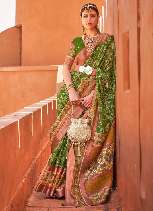 Contemporary Cotton Silk Green Foil Print Saree