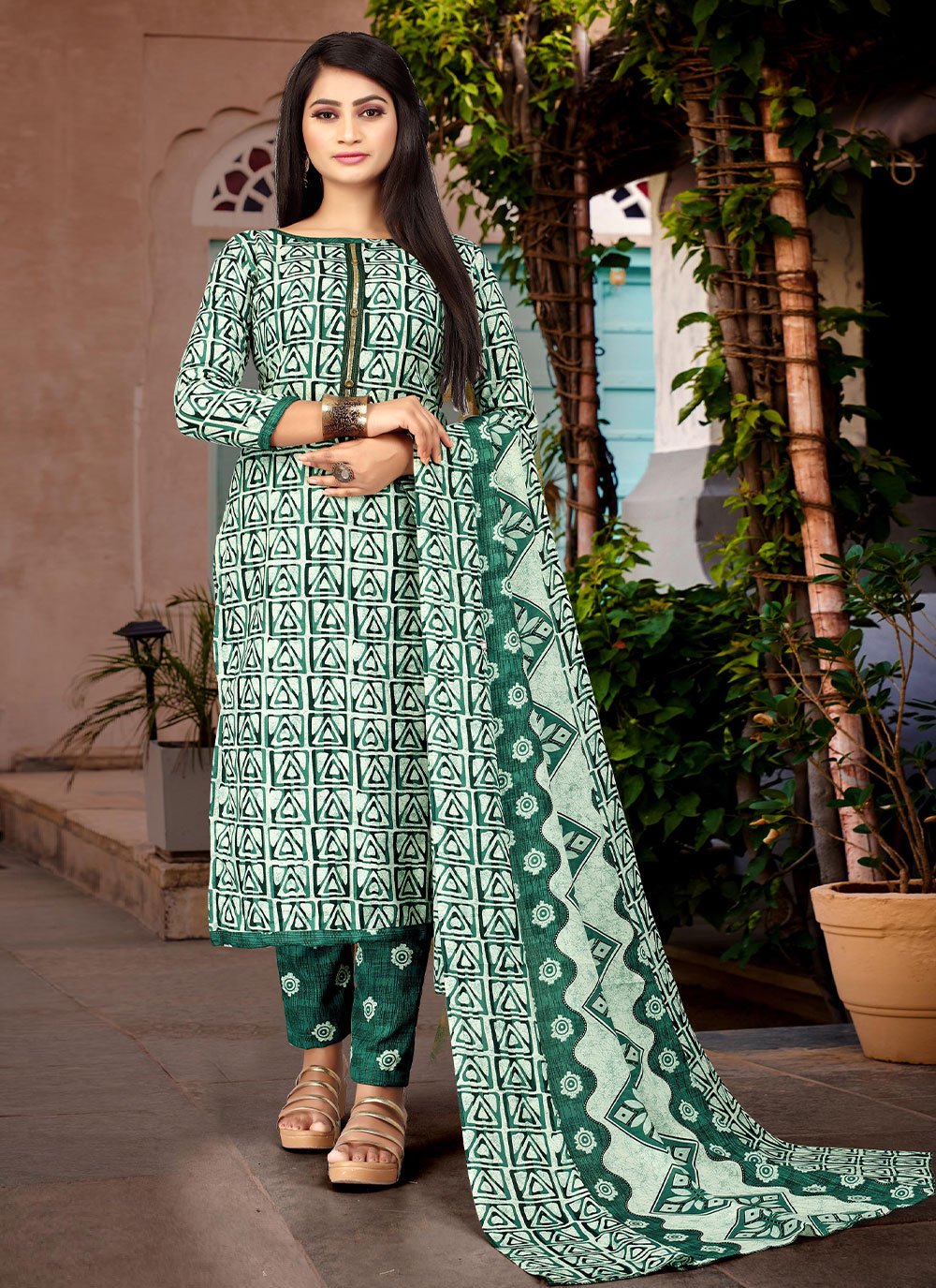 Straight Salwar Suit Cotton Green Buttons Salwar Kameez