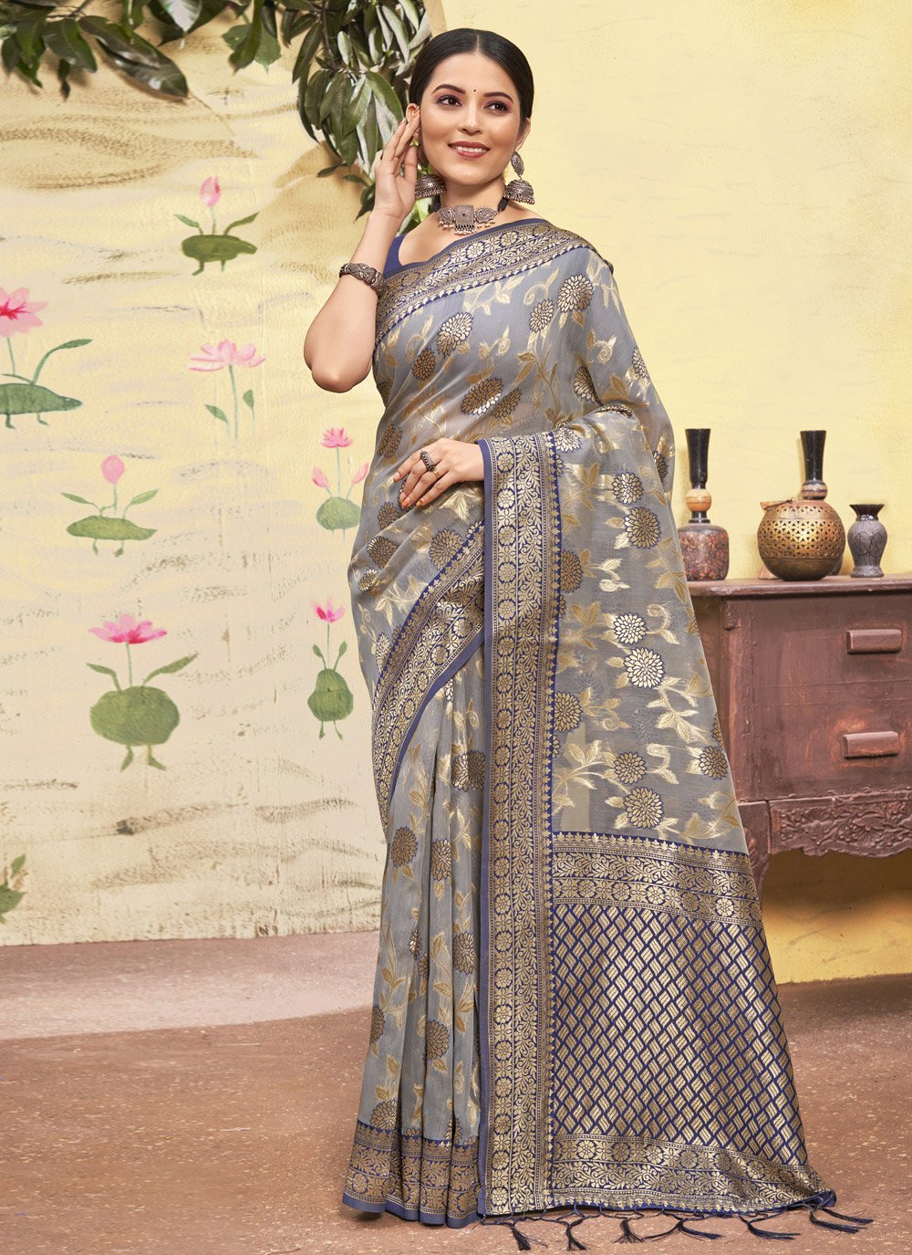 Trendy Saree Cotton Grey Embroidered Saree