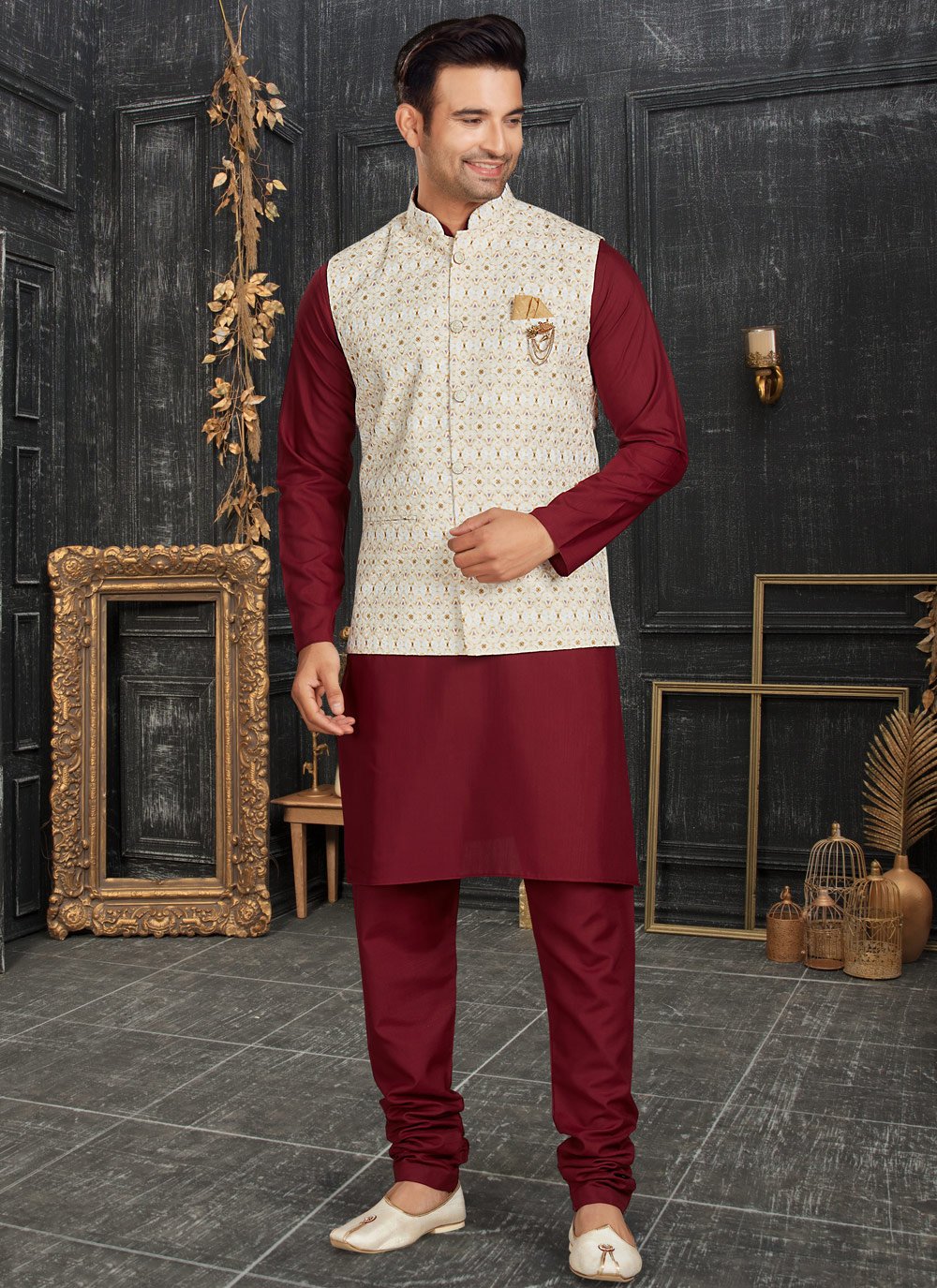 Waistcoat on sale maroon kurta