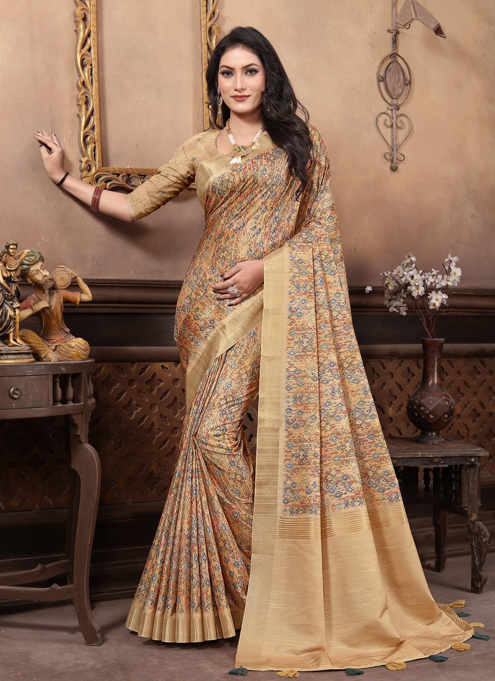 Contemporary Silk Cream Digital Print Saree