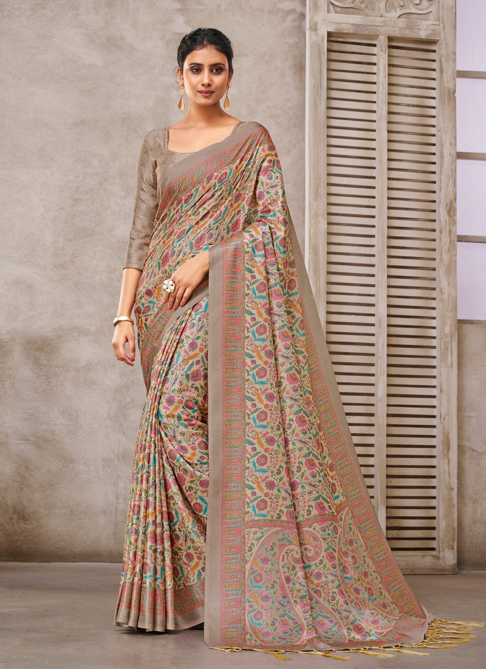 Designer Crepe Silk Cream Digital Print Saree