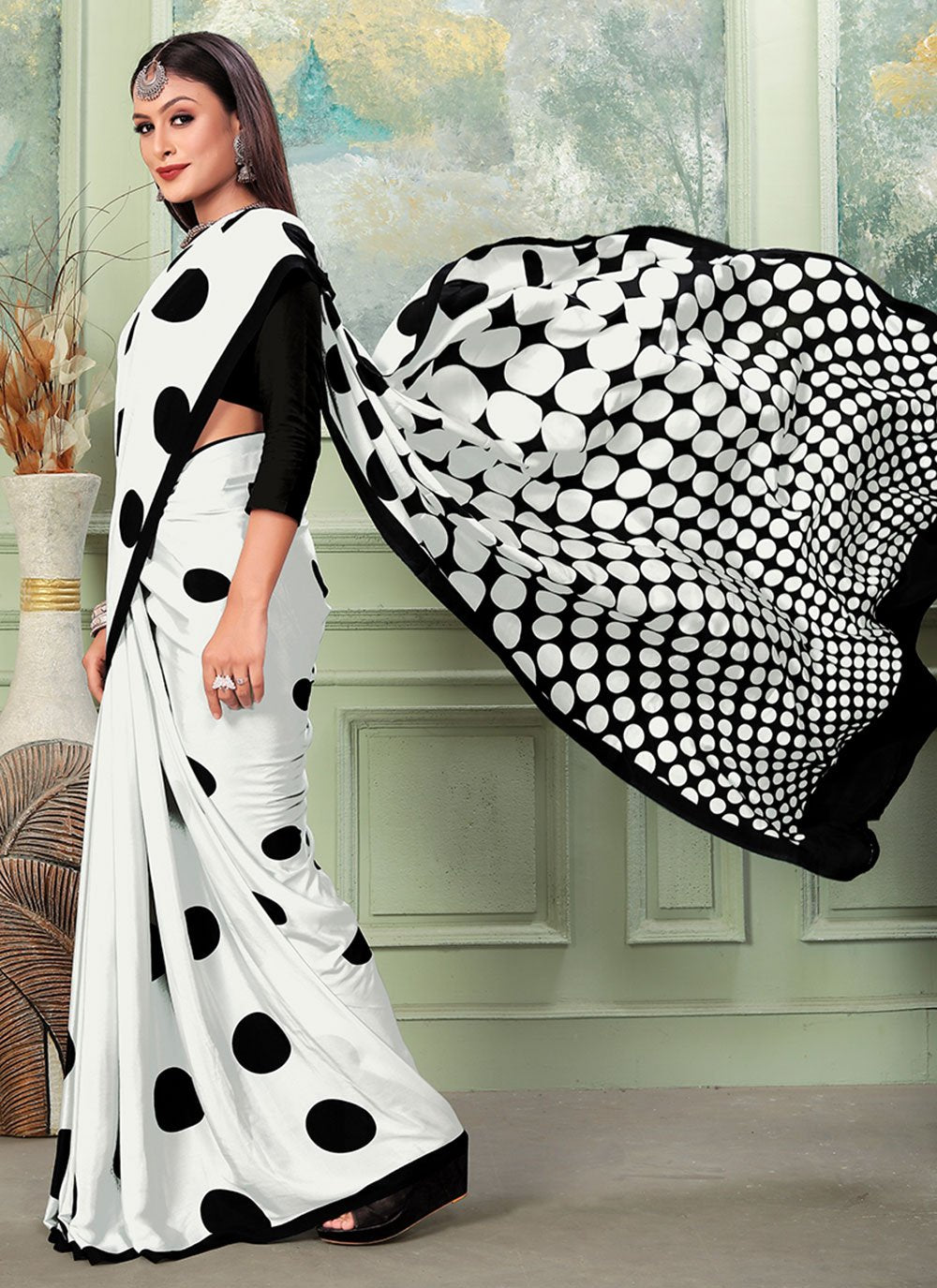 Contemporary Crepe Silk White Print Saree