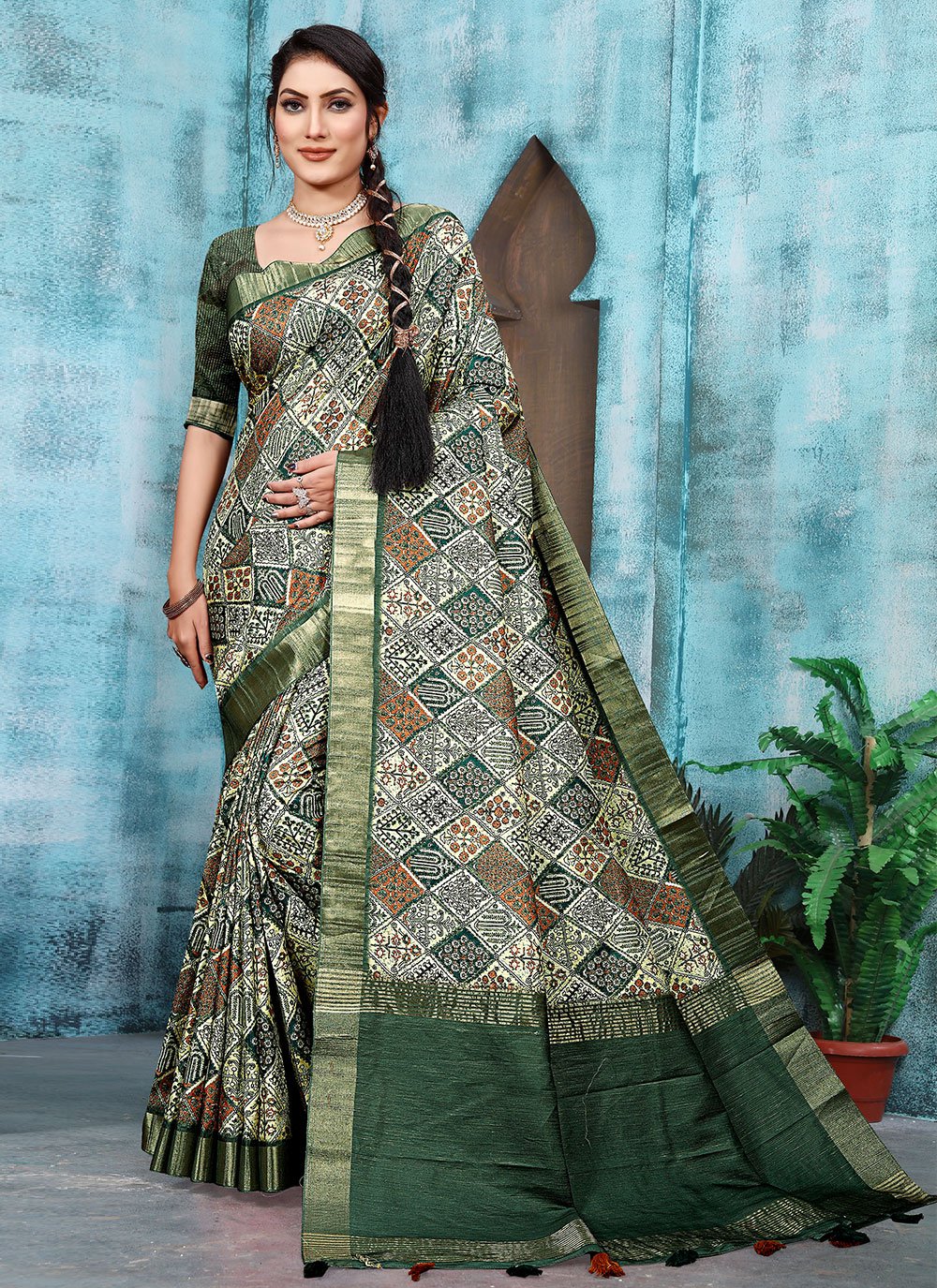 Contemporary Banarasi Silk Green Digital Print Saree