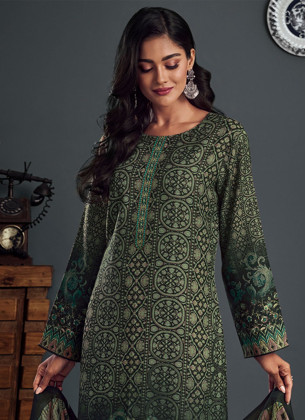 Salwar Suit Pashmina Green Digital Print Salwar Kameez