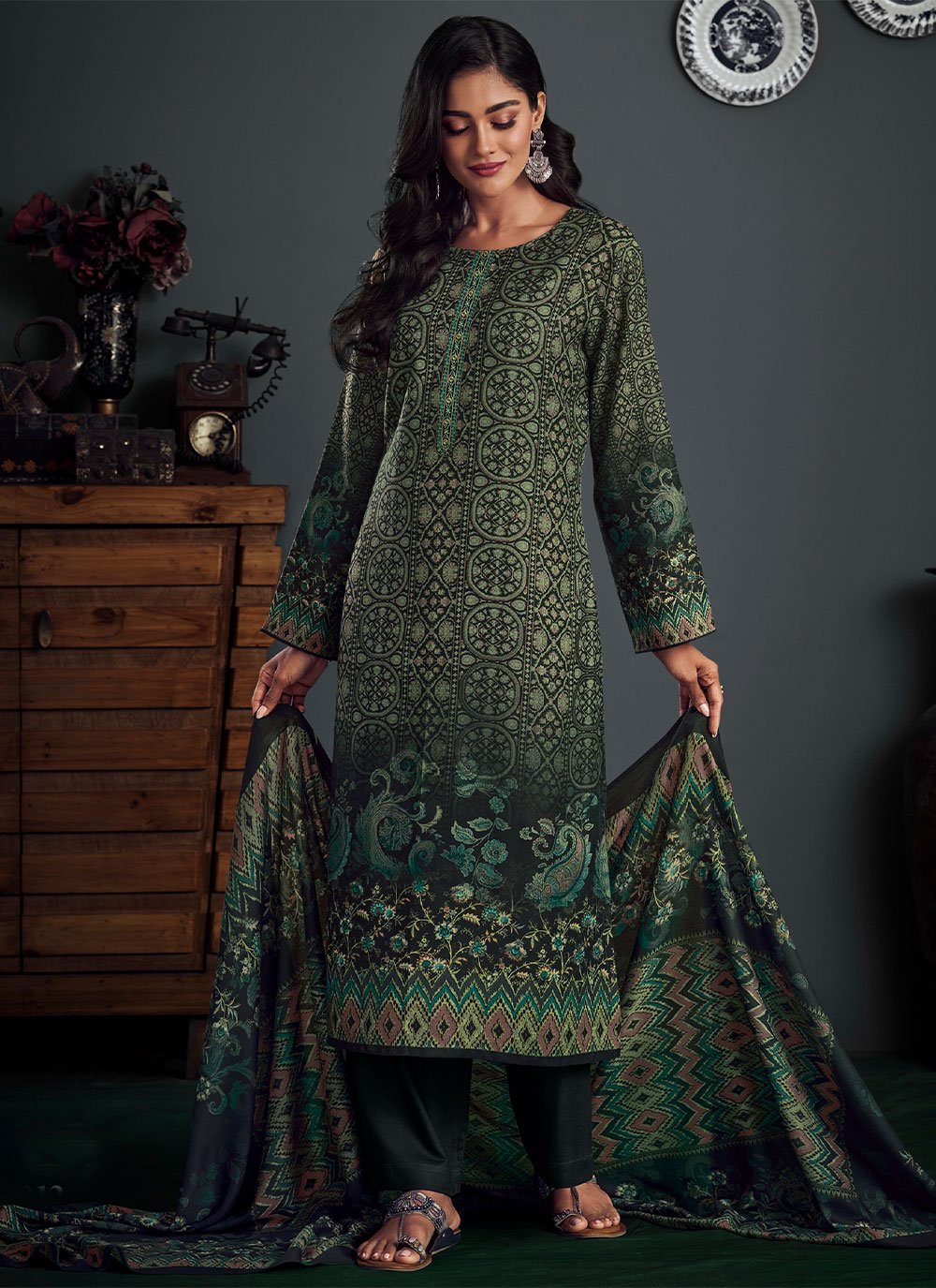 Salwar Suit Pashmina Green Digital Print Salwar Kameez