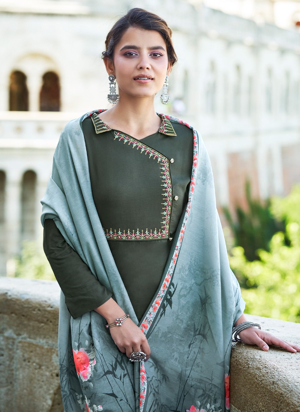 Floor Lenght Salwar Suit Rayon Grey Embroidered Salwar Kameez