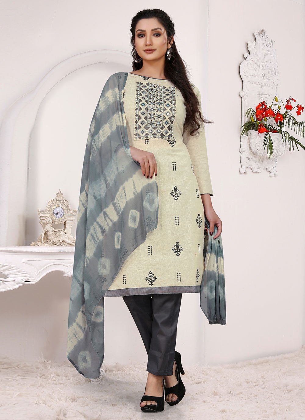 Salwar Suit Cotton Khadi Cream Embroidered Salwar Kameez