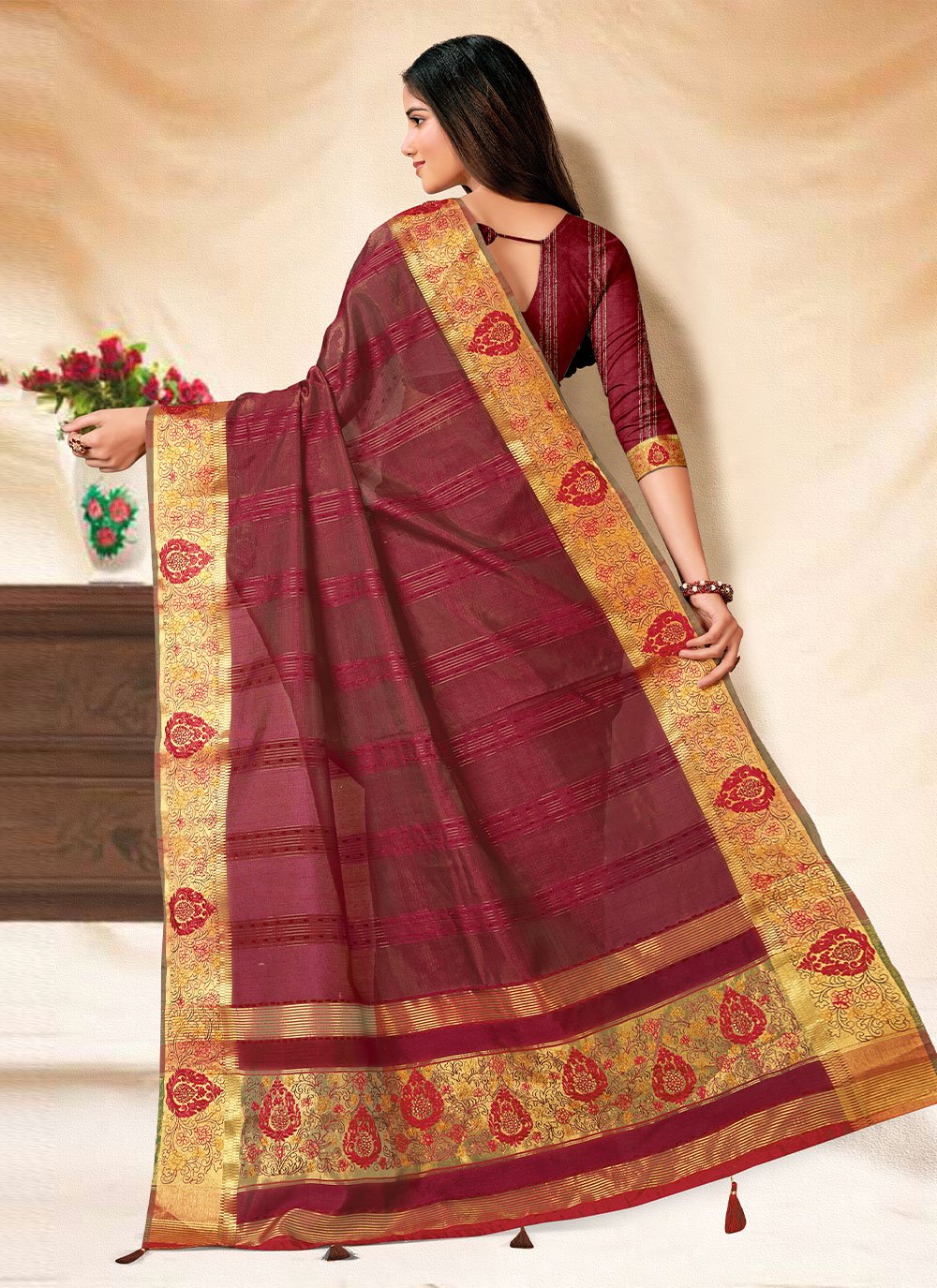 Trendy Saree Banarasi Silk Magenta Embroidered Saree