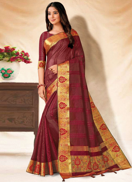 Trendy Saree Banarasi Silk Magenta Embroidered Saree