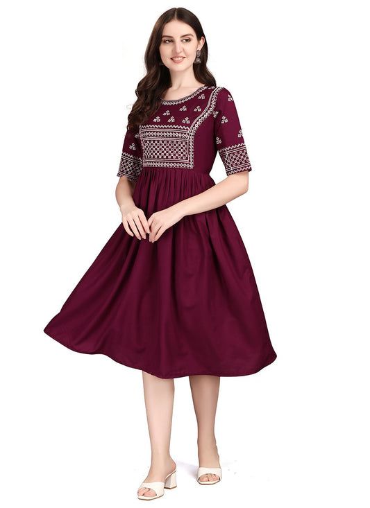 Casual Kurti Rayon Purple Embroidered Kurtis