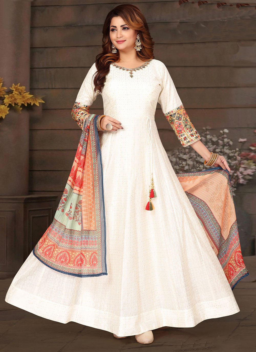 Salwar Suit Silk Cream Embroidered Salwar Kameez