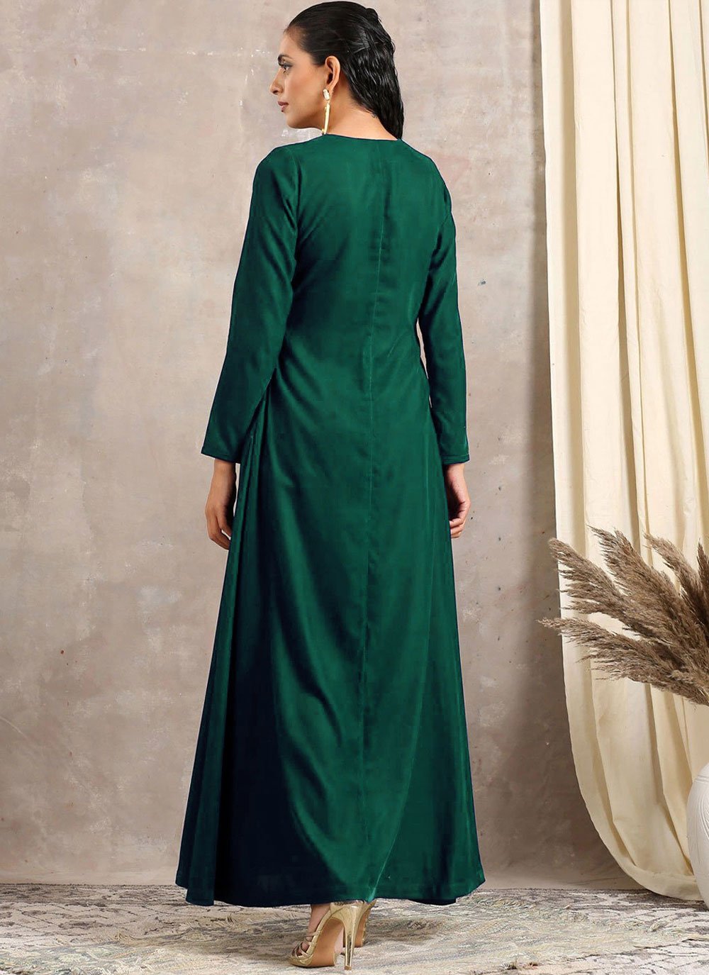 Designer Kurti Velvet Green Embroidered Kurtis