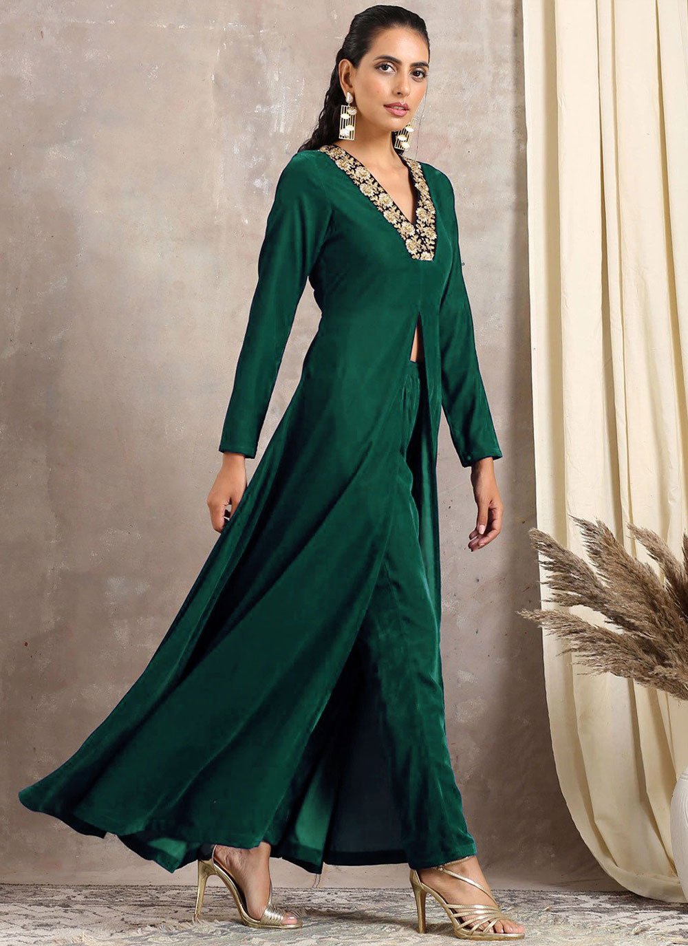 Designer Kurti Velvet Green Embroidered Kurtis