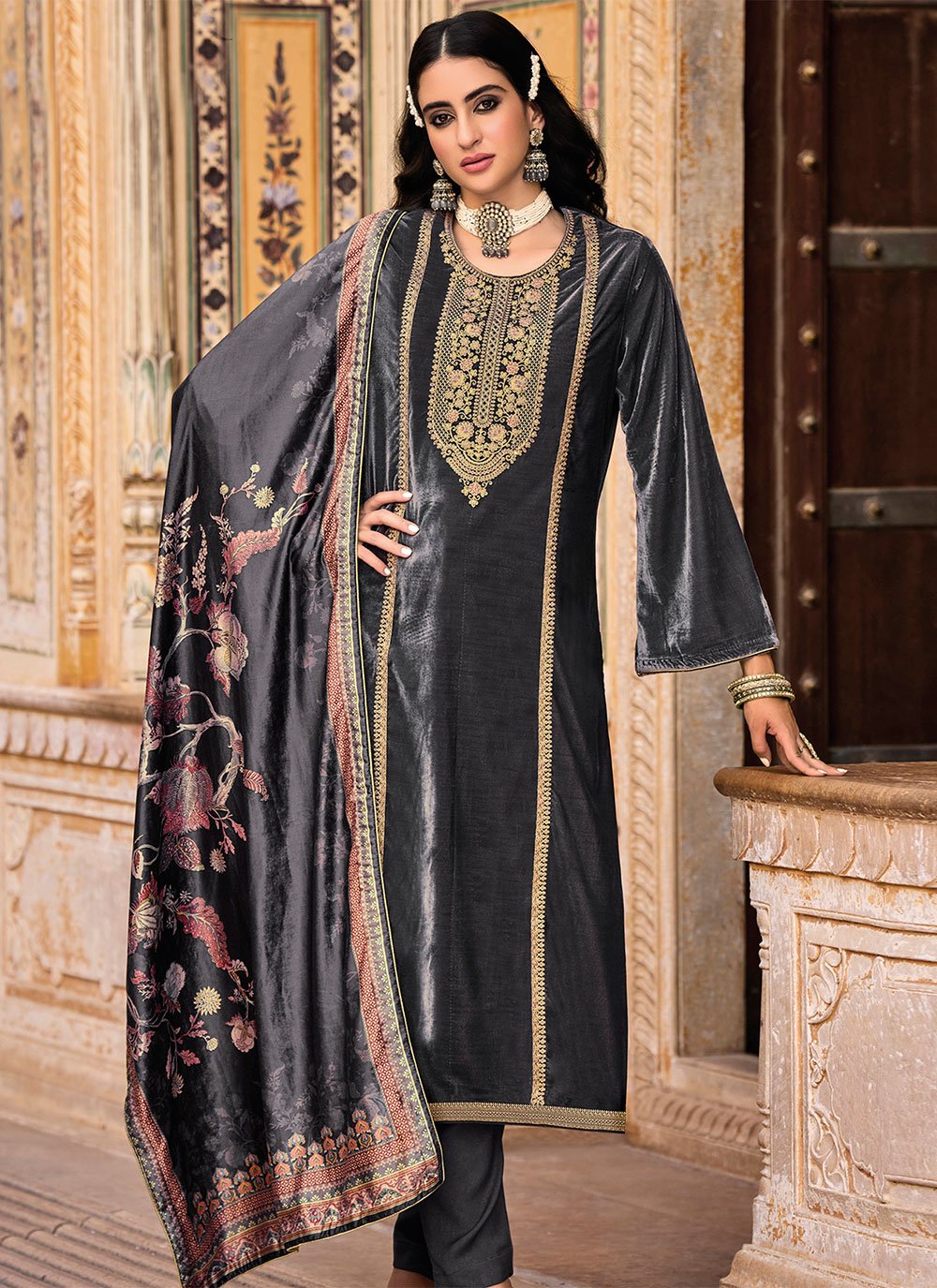 Salwar Suit Velvet Grey Embroidered Salwar Kameez