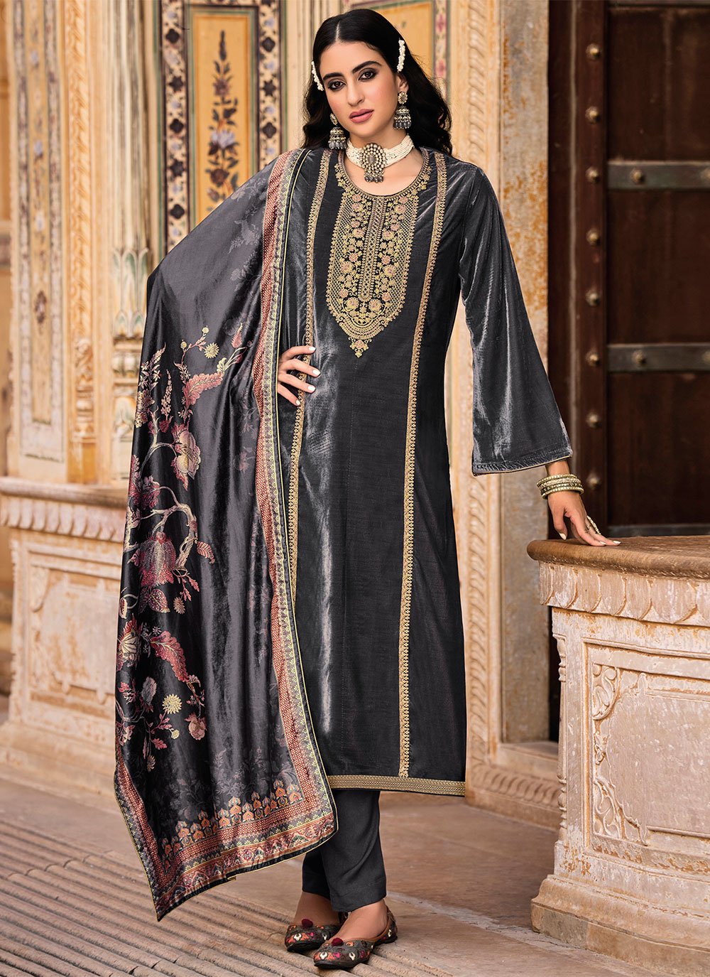 Salwar Suit Velvet Grey Embroidered Salwar Kameez