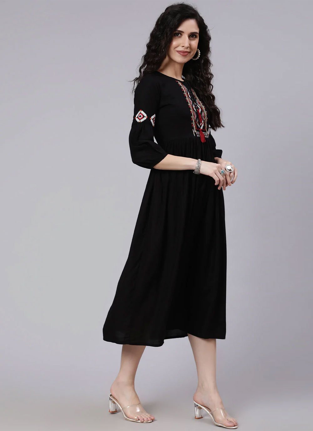 Casual Kurti Rayon Viscose Black Embroidered Kurtis