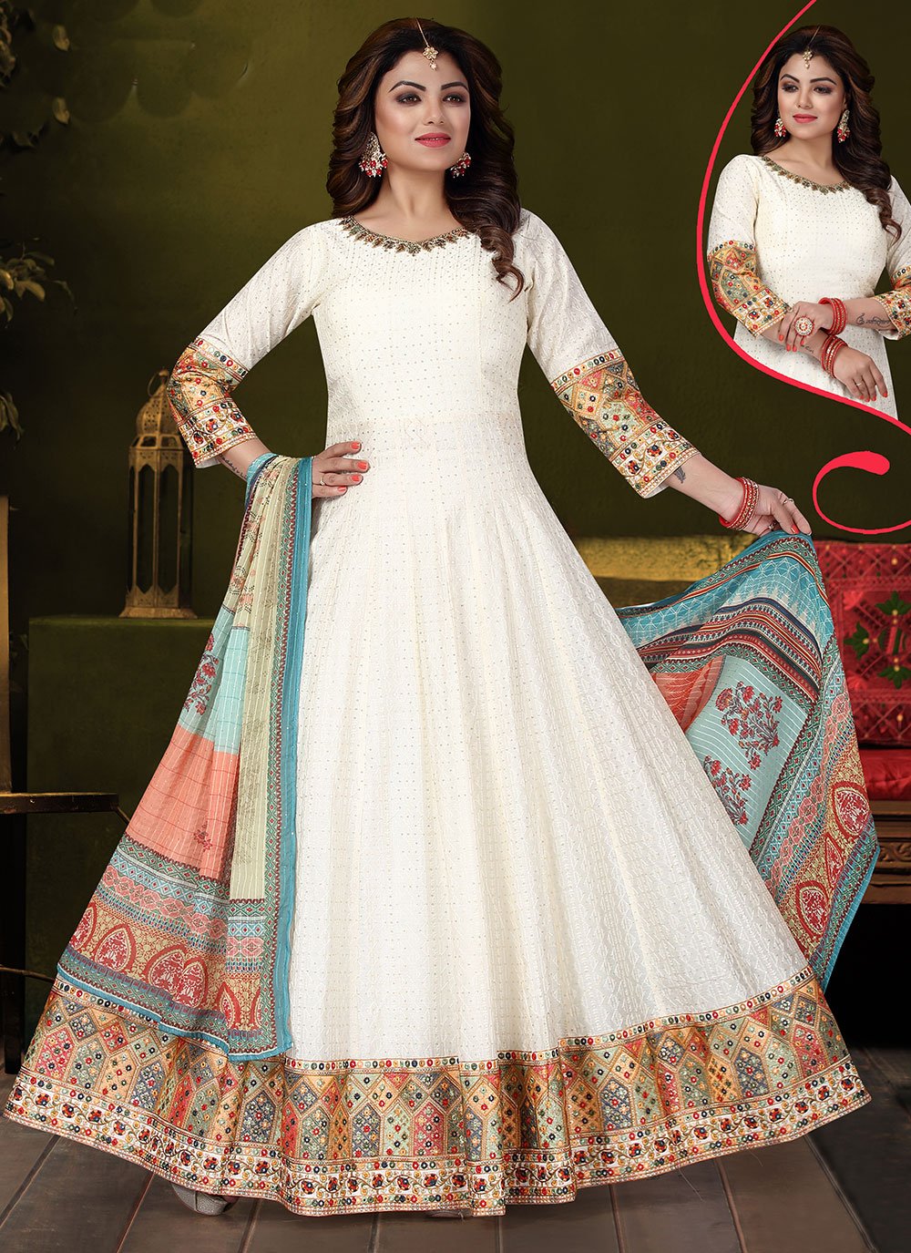 Salwar Suit Silk Off White Embroidered Salwar Kameez