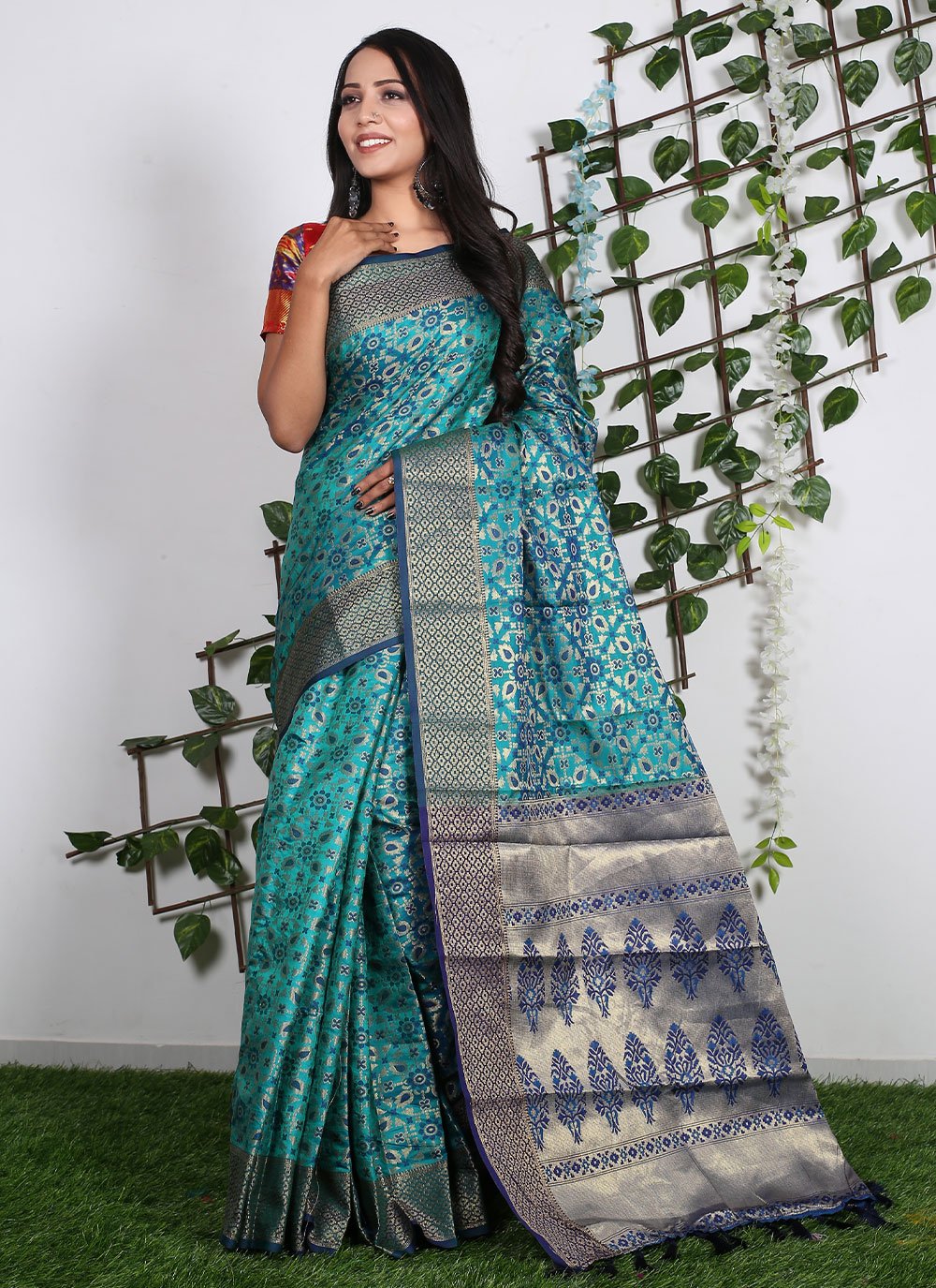 Classic Patola Silk Pure Silk Firozi Weaving Saree