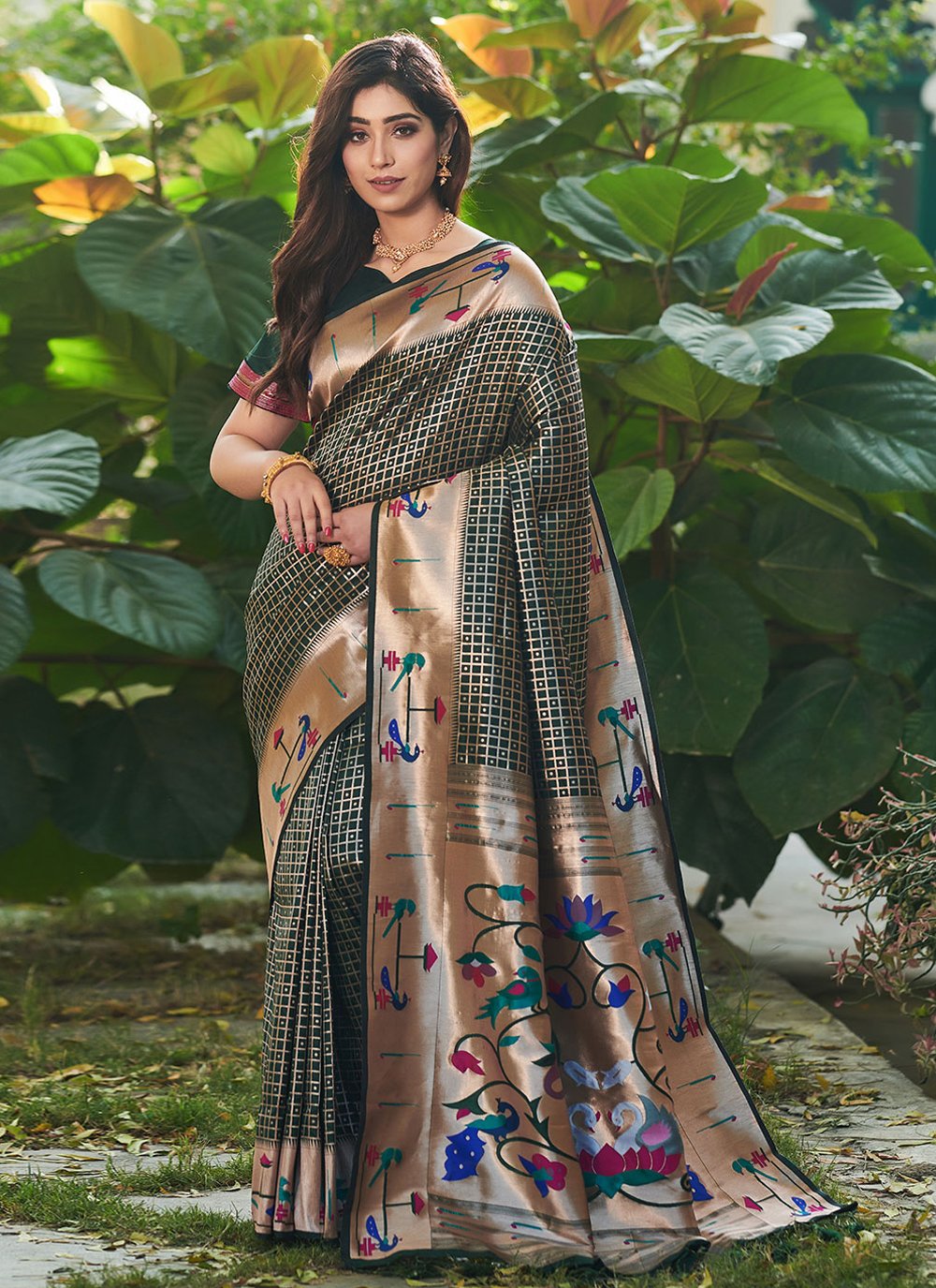 Contemporary Silk Green Floral Patch Saree