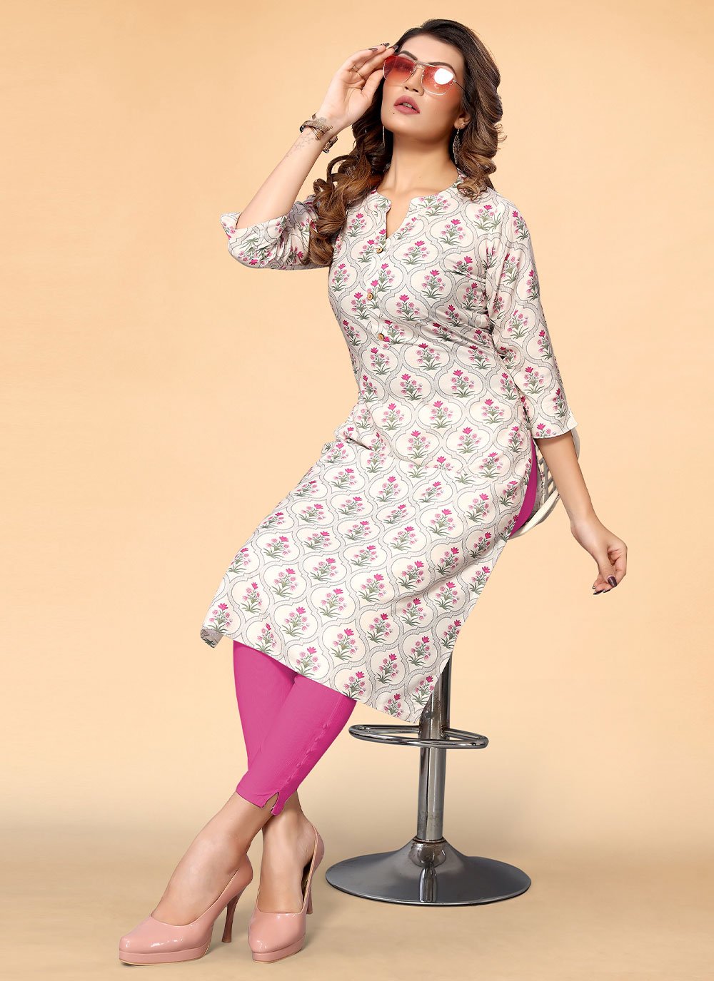 Casual Kurti Rayon Off White Floral Patch Kurtis