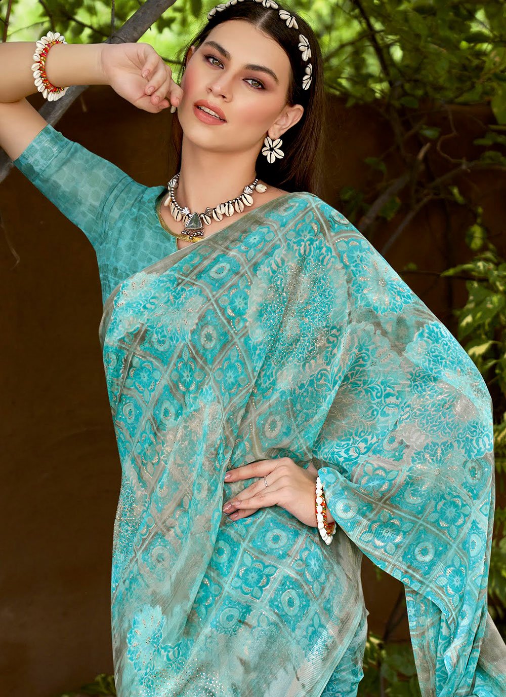 Classic Weight Less Blue Floral Patch Saree