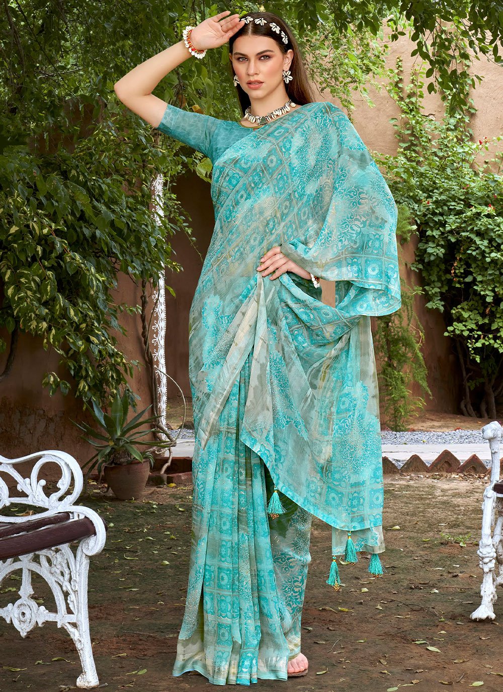 Classic Weight Less Blue Floral Patch Saree