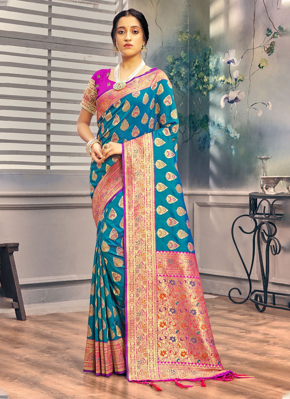 Classic Banarasi Silk Firozi Foil Print Saree