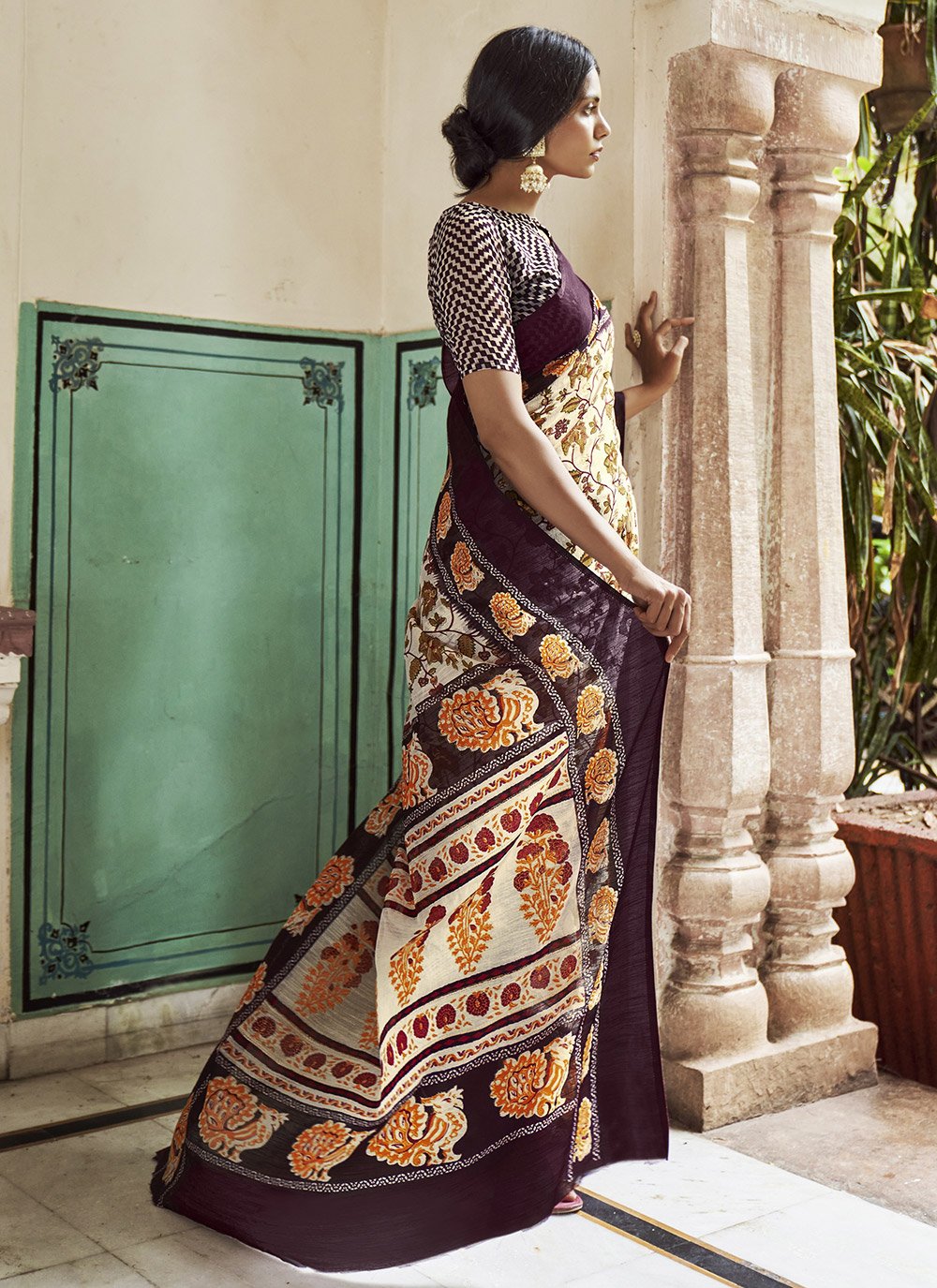 Casual Cotton Wine Foil Print Saree