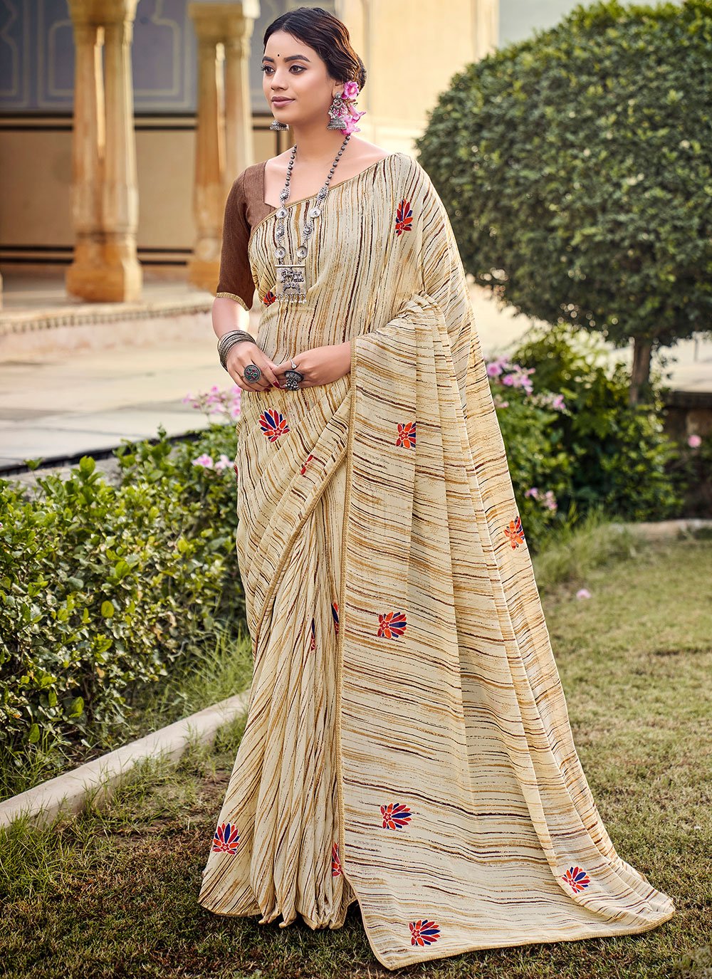 Contemporary Georgette Beige Print Saree